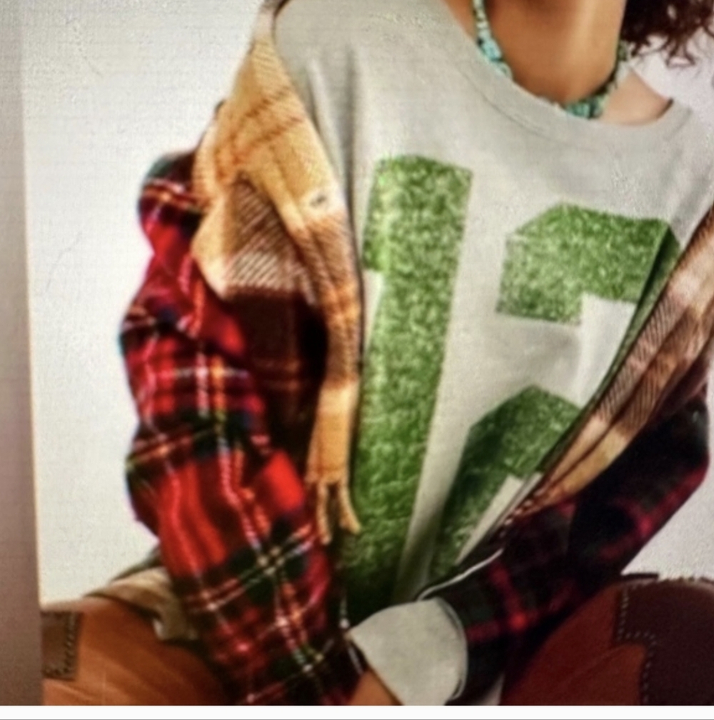 💚🌵We The Free Tom Brady Camden Sweatshirt - Picture 4 of 9